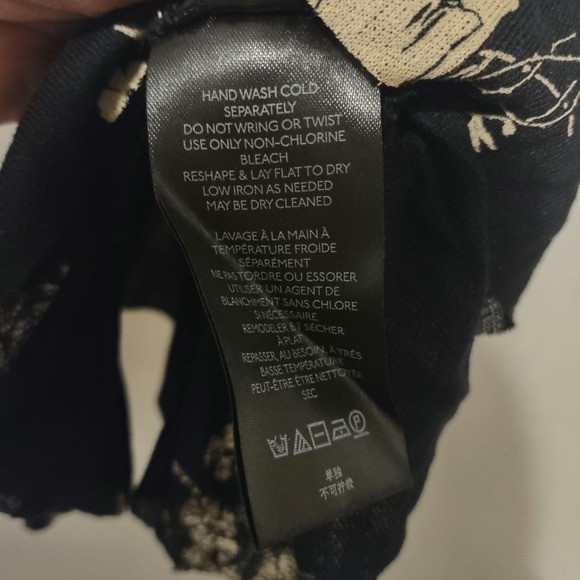 NWT Urban Outfitters Black Floral Cop Tank Size Small - Picture 6 of 7